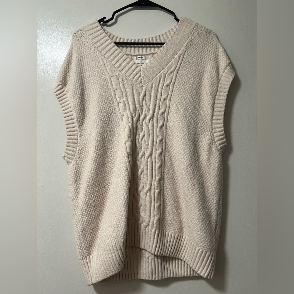 Abercrombie & Fitch Soft Cream Knit Sweater